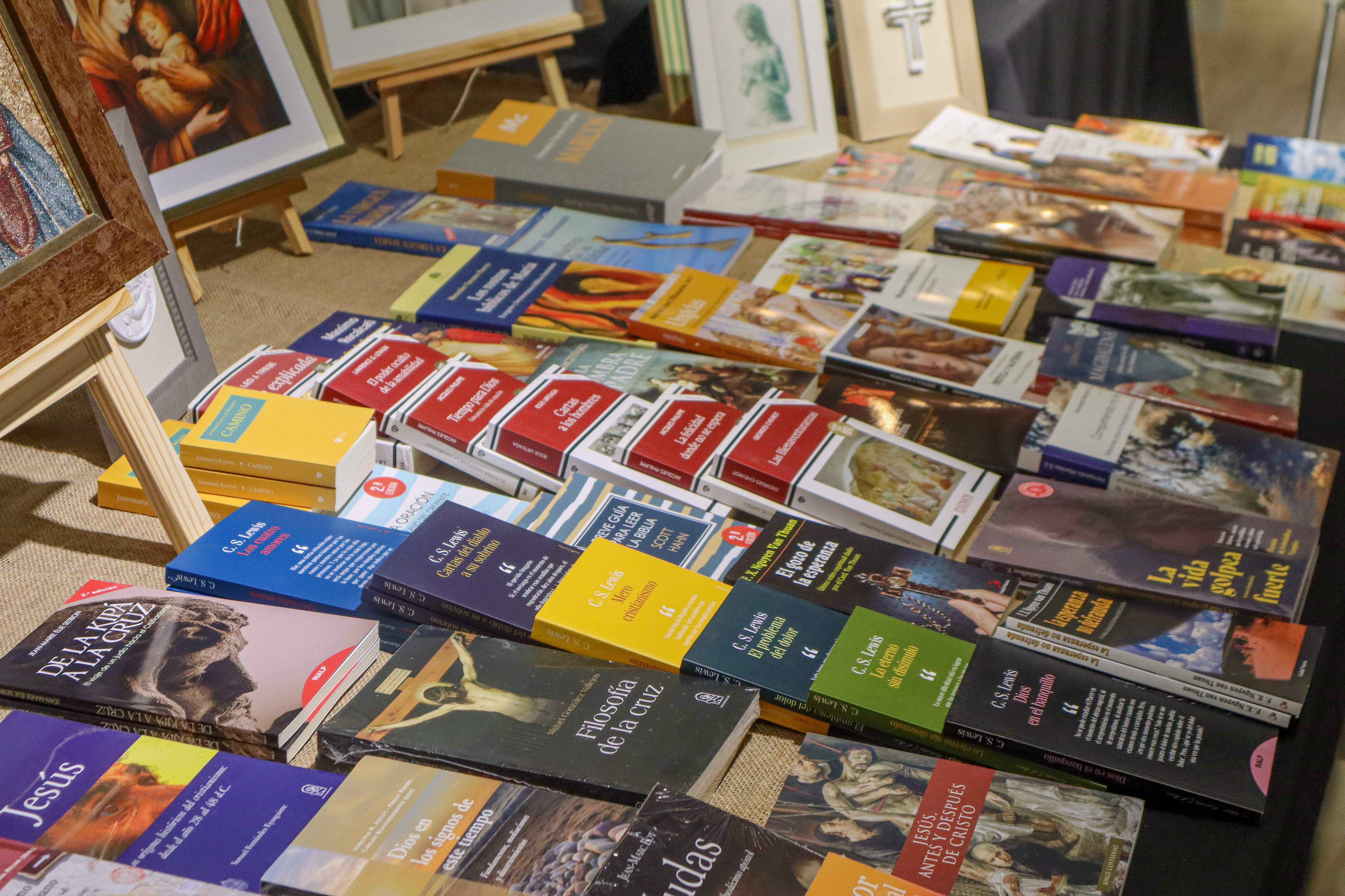 Aniversario de Crecer Librería Católica